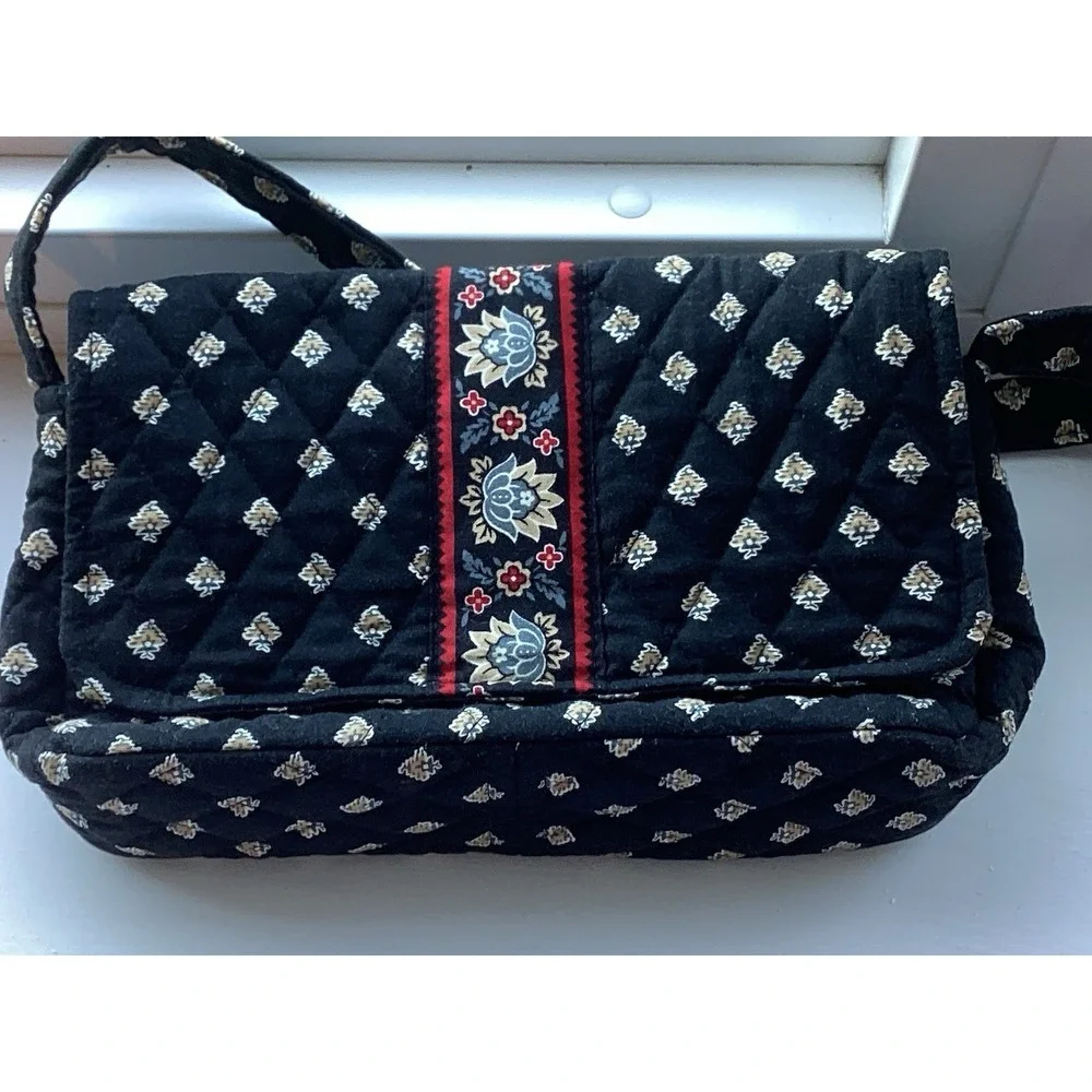 VTG Vera Bradley Jilly Purse Pirouette Pattern Black Quilted Strap 10